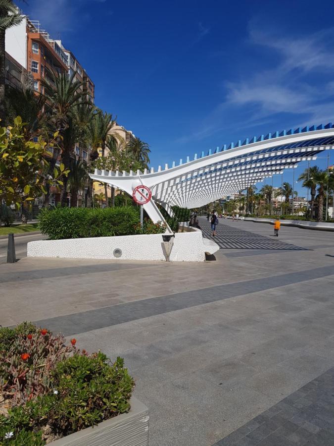 Apartamento Berry Playa Naufragos Torrevieja Buitenkant foto