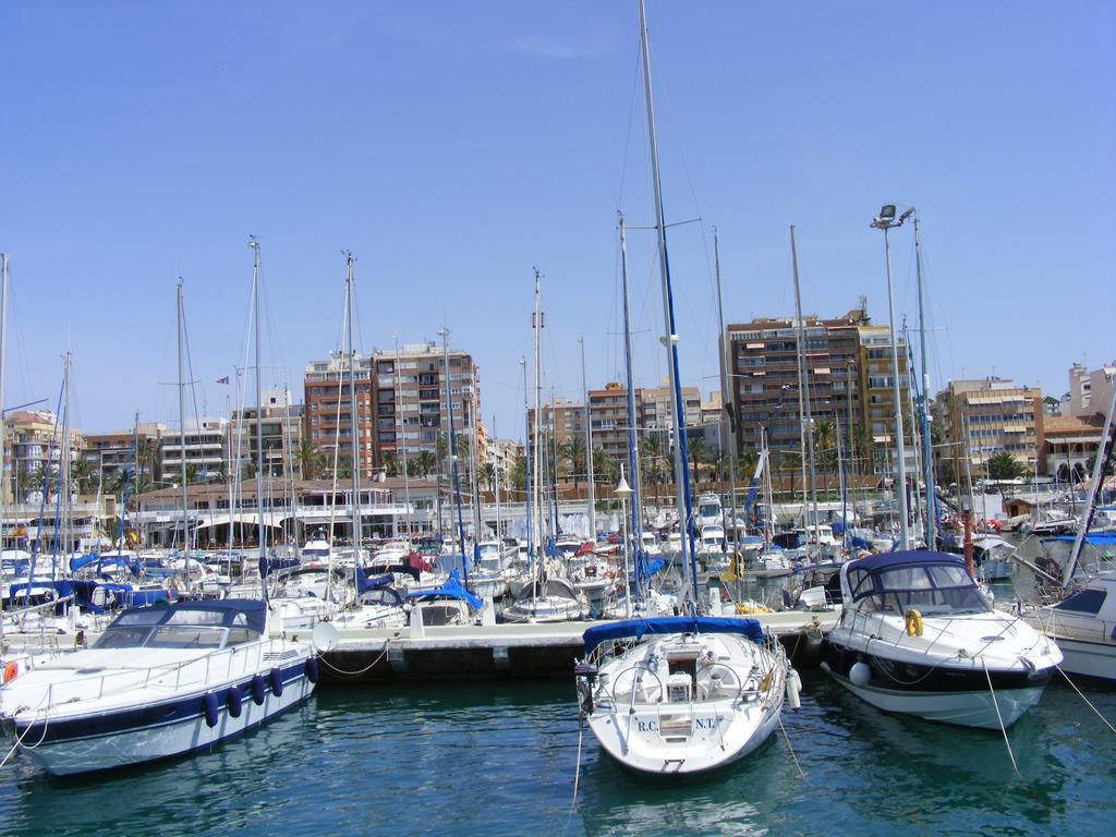Apartamento Berry Playa Naufragos Torrevieja Buitenkant foto