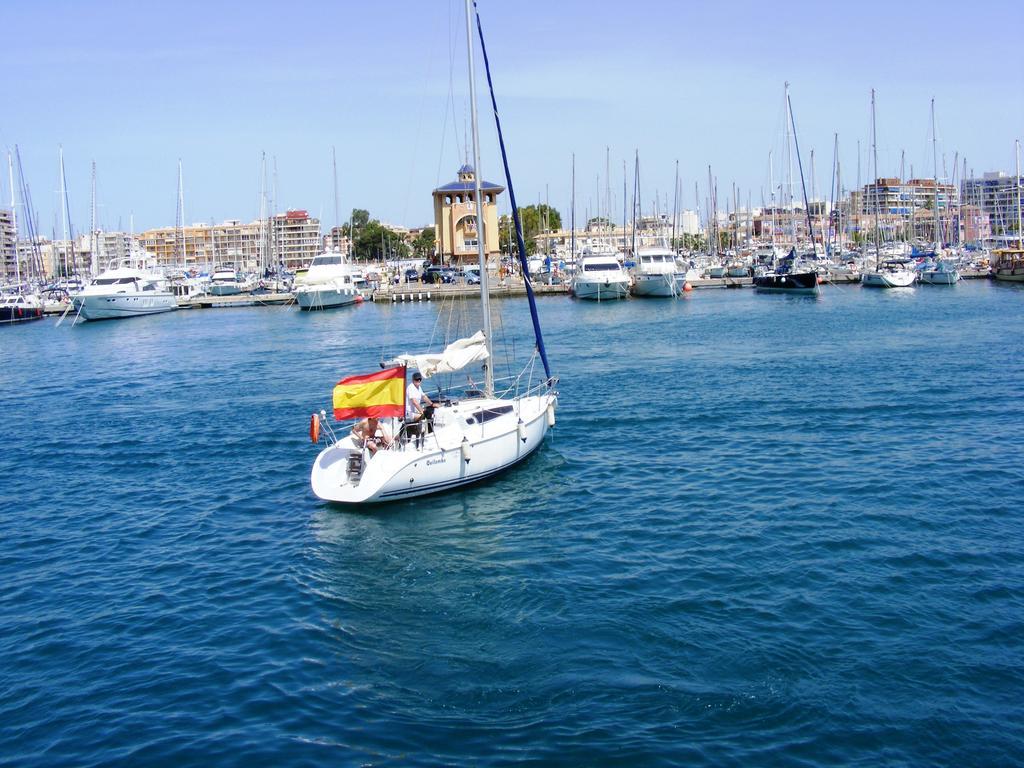 Apartamento Berry Playa Naufragos Torrevieja Buitenkant foto