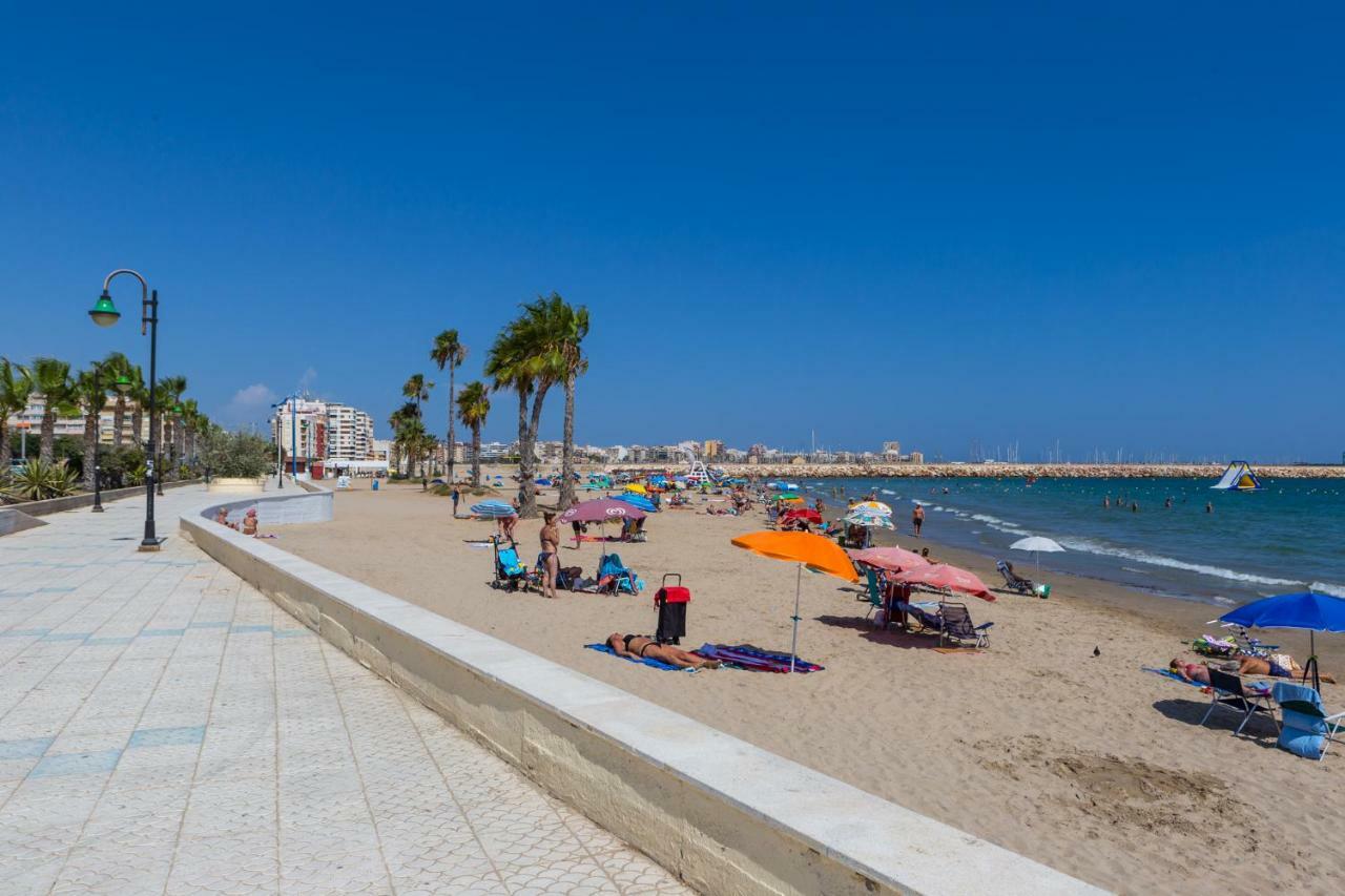 Apartamento Berry Playa Naufragos Torrevieja Buitenkant foto